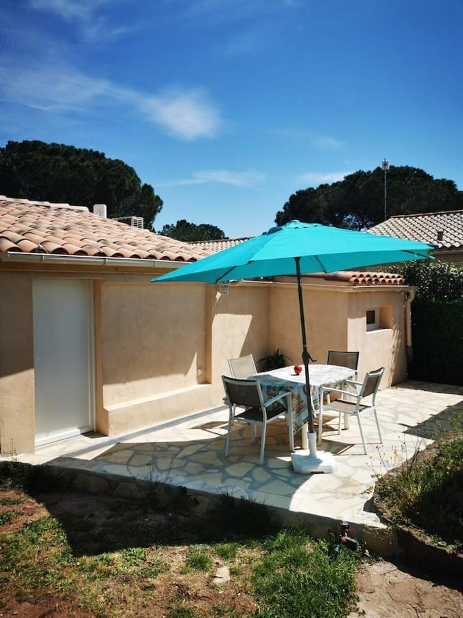 F2 indépendant dans villa - Le Muy Exterior foto